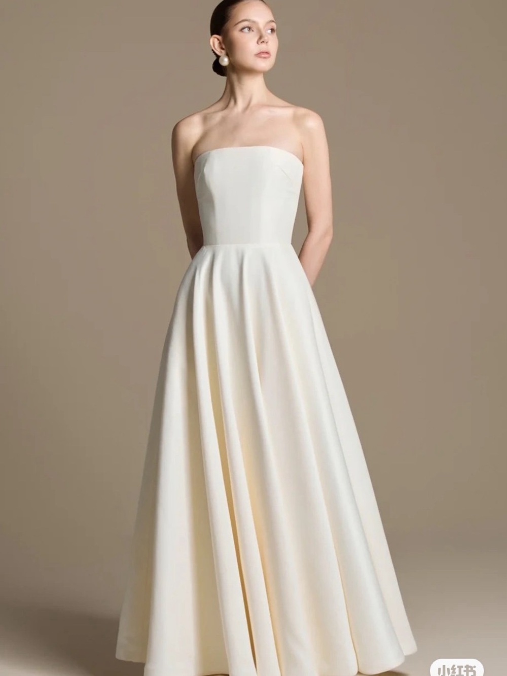 Classic Strapless Cream A-Line Wedding Dress